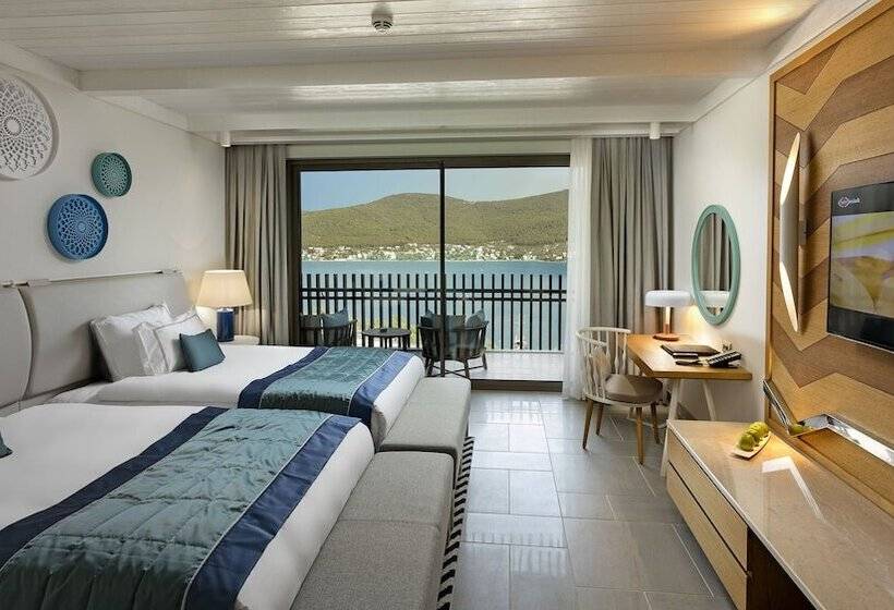 اتاق استاندارد با چشم‌انداز دریا, Titanic Luxury Collection Bodrum