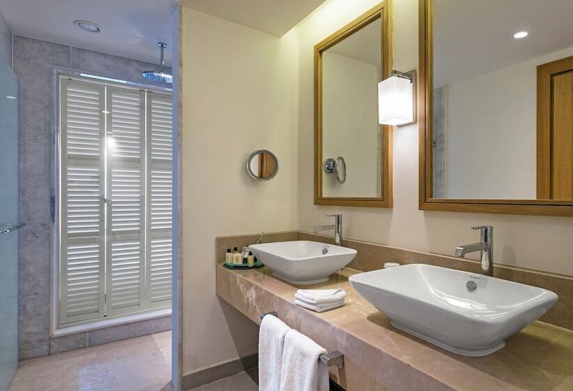 Superior swim-up room, Titanic Luxury Collection Bodrum