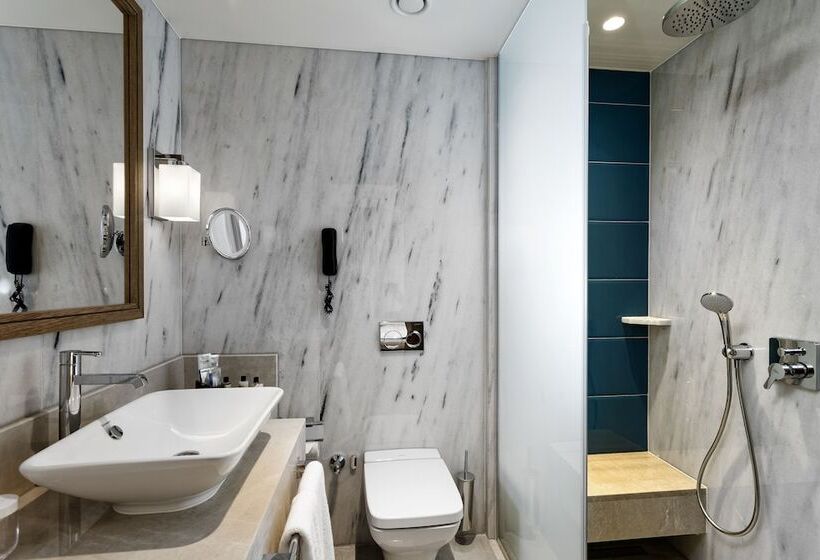 اتاق خانوادگی, Titanic Luxury Collection Bodrum