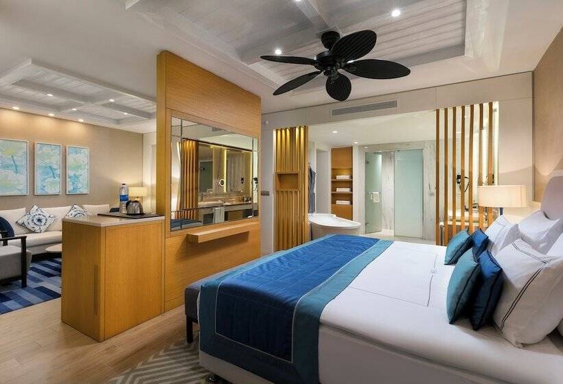 اتاق لوکس, Titanic Luxury Collection Bodrum