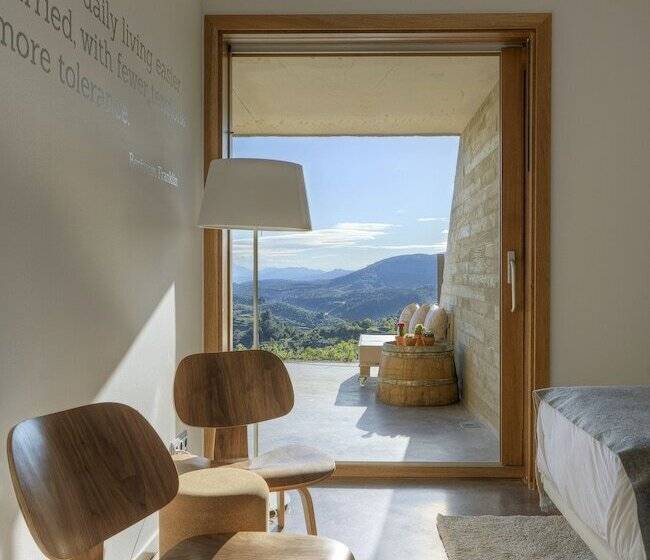 Chambre Familiale Vue Montagne, Trossos Del Priorat