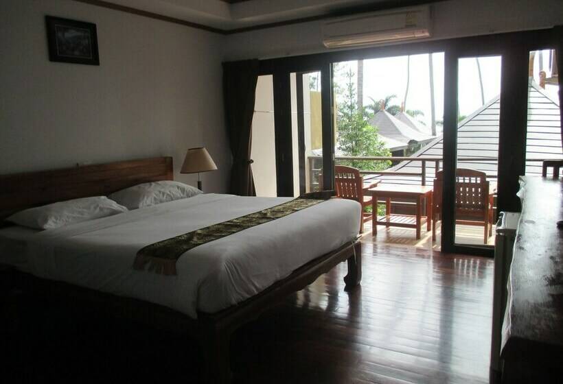 اتاق سوپریور, Lipa Bay Resort