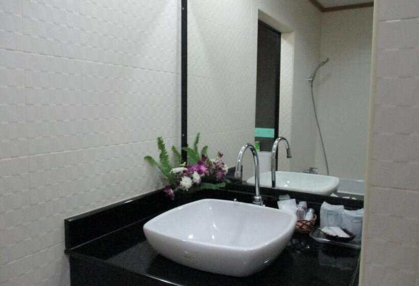 اتاق سوپریور با چشم‌انداز دریا, Lipa Bay Resort