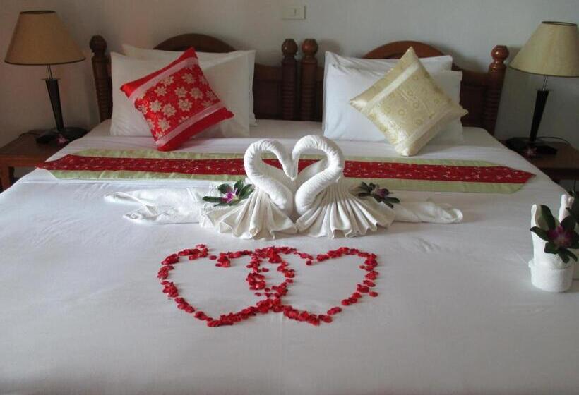اتاق سوپریور با چشم‌انداز دریا, Lipa Bay Resort
