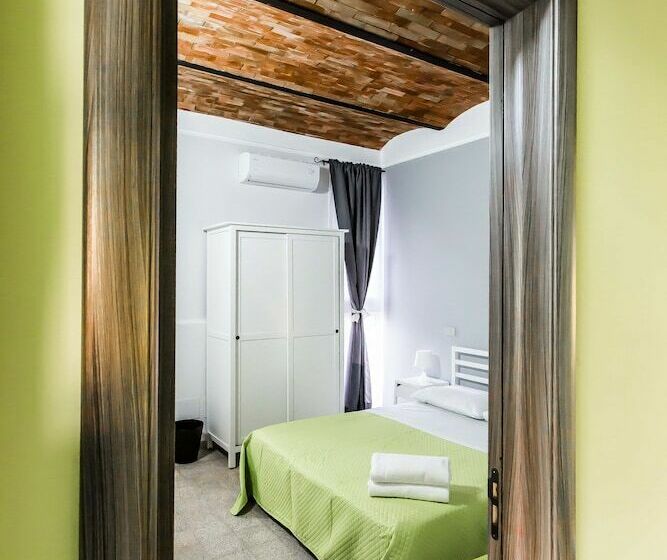 اتاق استاندارد, Miss Sicily B&b