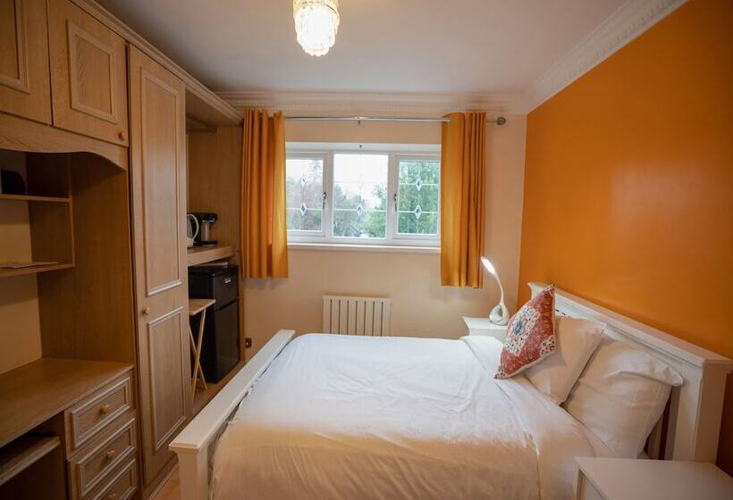 Standard Room Double Bed, Halebarns House - Airport Boutique