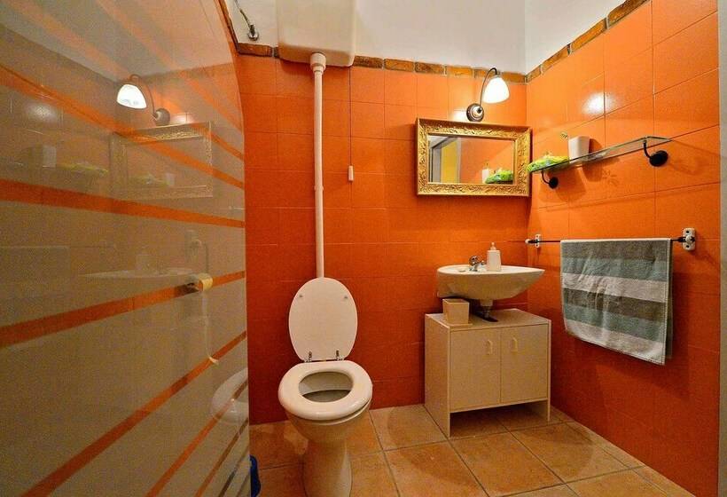 اتاق راحتی, Villa Skula