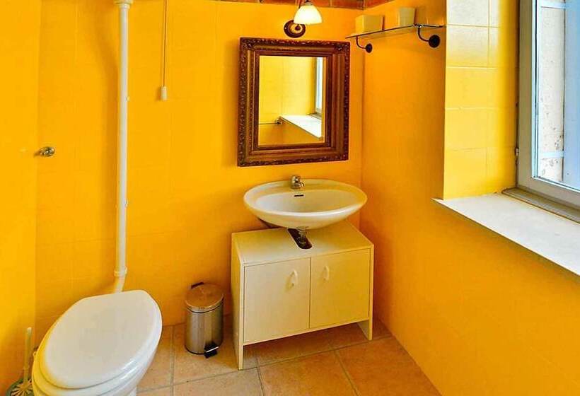 اتاق راحتی, Villa Skula