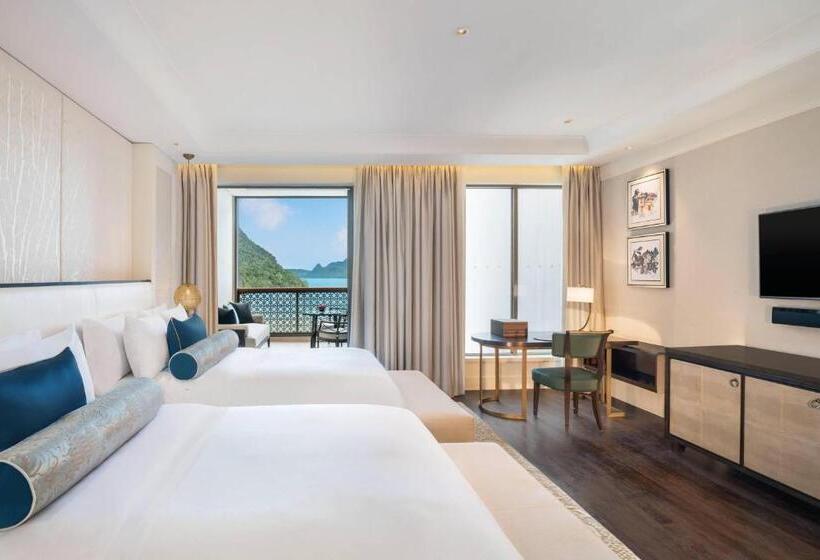 اتاق استاندارد با 2 تخت دوبل, The St. Regis Langkawi