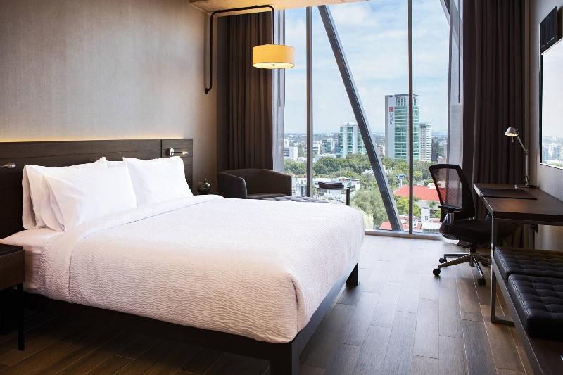 اتاق استاندارد با تخت بزرگ, Ac Hotel By Marriott Guadalajara Mexico