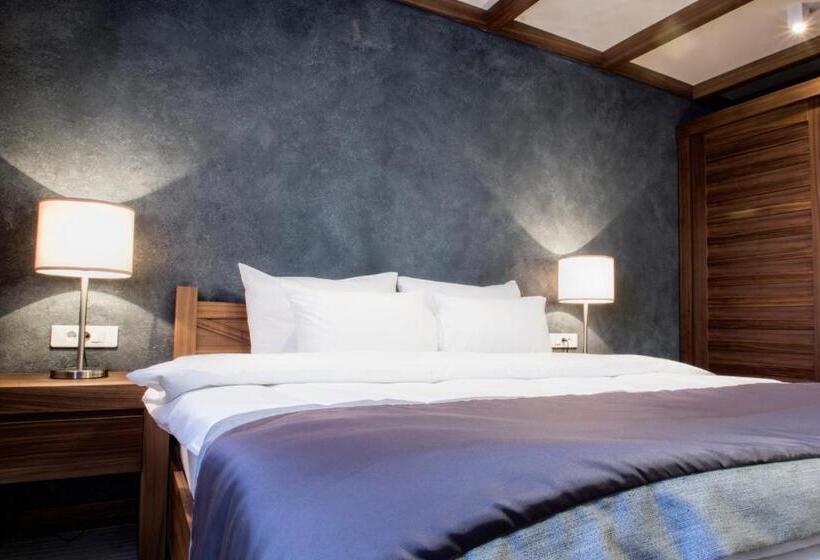 آپارتمان 3 خوابه, Aparthotel Vucko