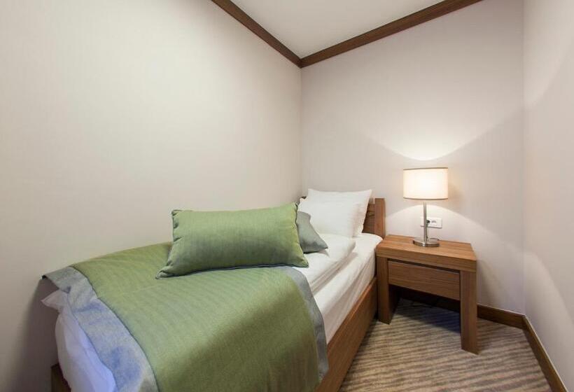 آپارتمان 3 خوابه, Aparthotel Vucko