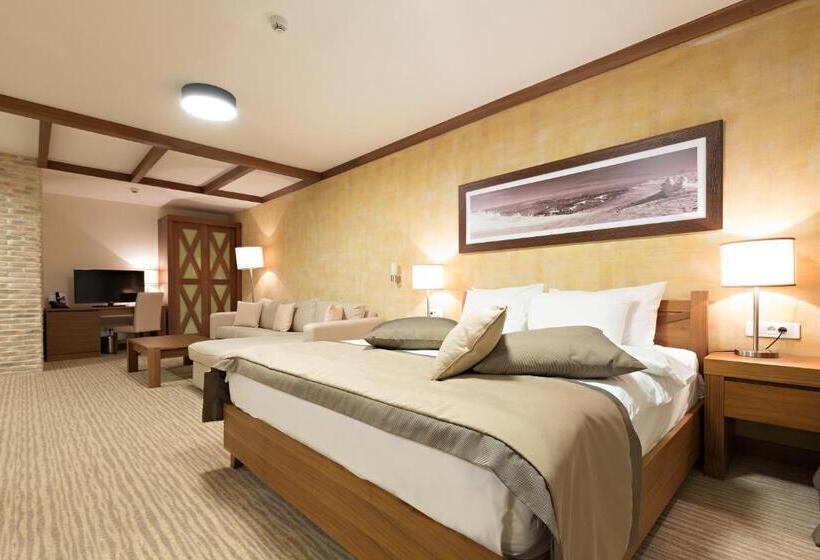 سوییت خانوادگی, Aparthotel Vucko