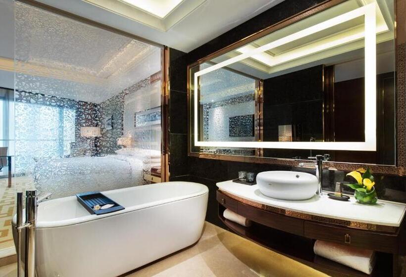 Executive Room King Size Bed, Changzhou Marriott