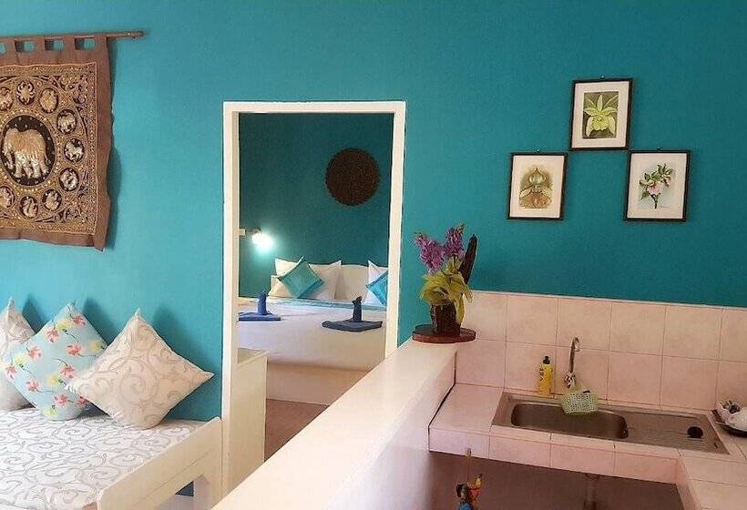 بانگلوی لوکس, Loma Resort
