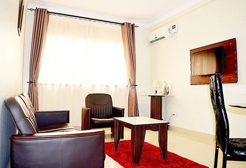 سوییت اجرایی, Marie S Royale