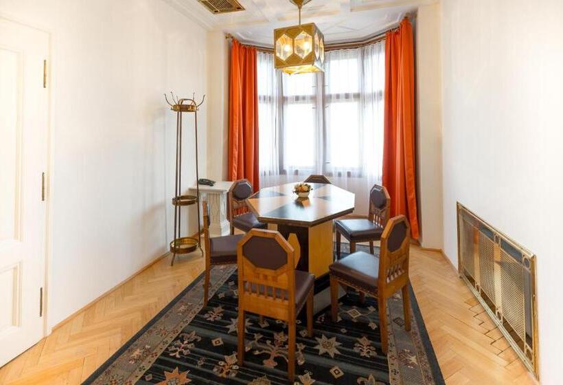 سوئیت پرزیدنت, U Beranka Nachod