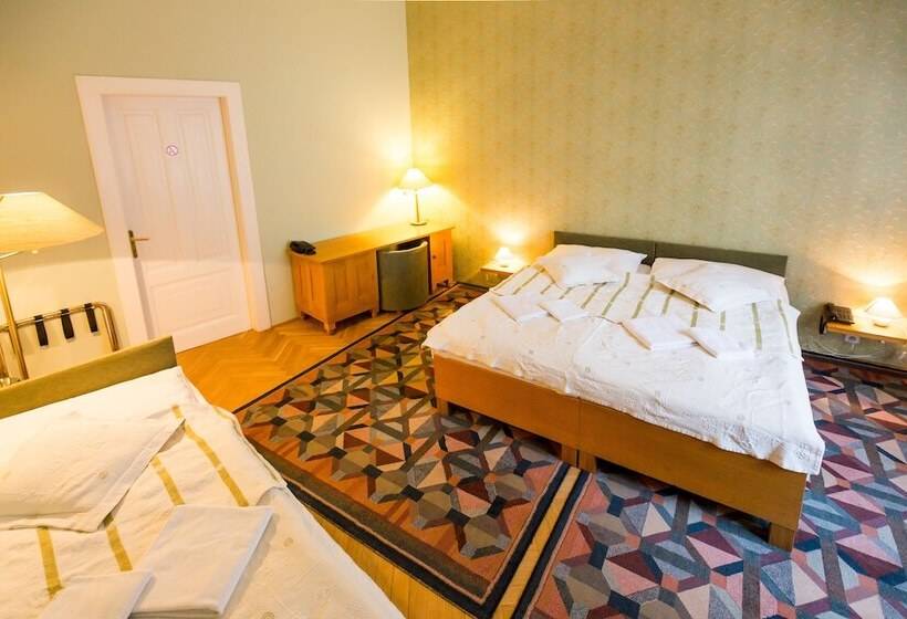 Standard Triple Room, U Beranka Nachod