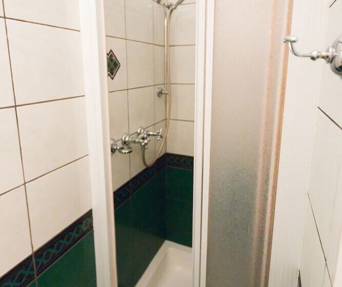 اتاق استاندارد سه نفره, U Beranka Nachod