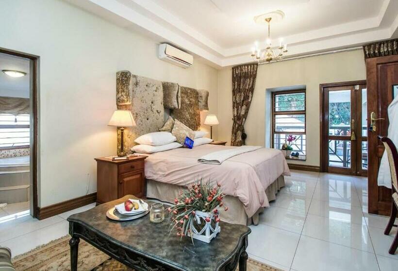 اتاق لوکس با تخت بزرگ, Villa Amor