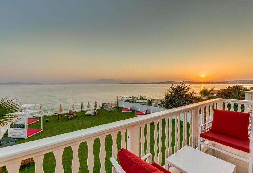 اتاق لوکس با چشم‌انداز دریا, Villa Kore Cesme