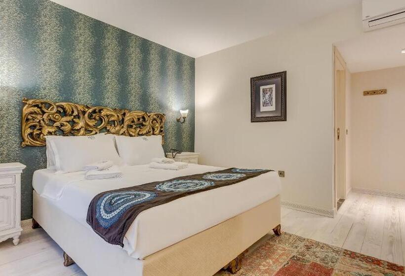 اتاق لوکس با چشم‌انداز دریا, Villa Kore Cesme