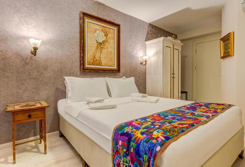 اتاق لوکس با چشم‌انداز دریا, Villa Kore Cesme