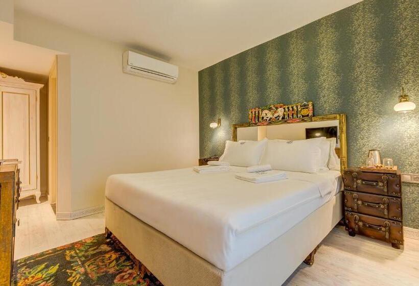 اتاق لوکس با چشم‌انداز دریا, Villa Kore Cesme