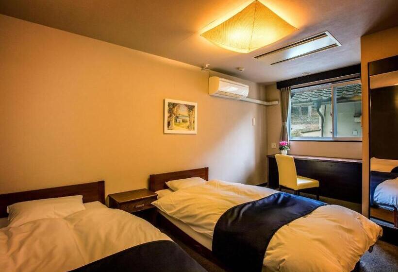 اتاق اکونومی, Ooedo Onsen Monogatari Gero Bekkan