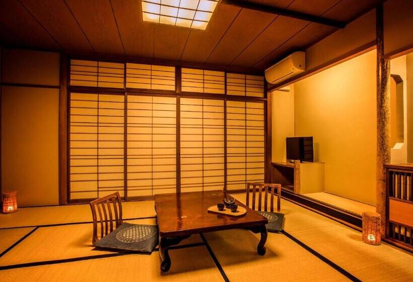 اتاق استاندارد با چشم‌انداز شهر, Ooedo Onsen Monogatari Gero Bekkan