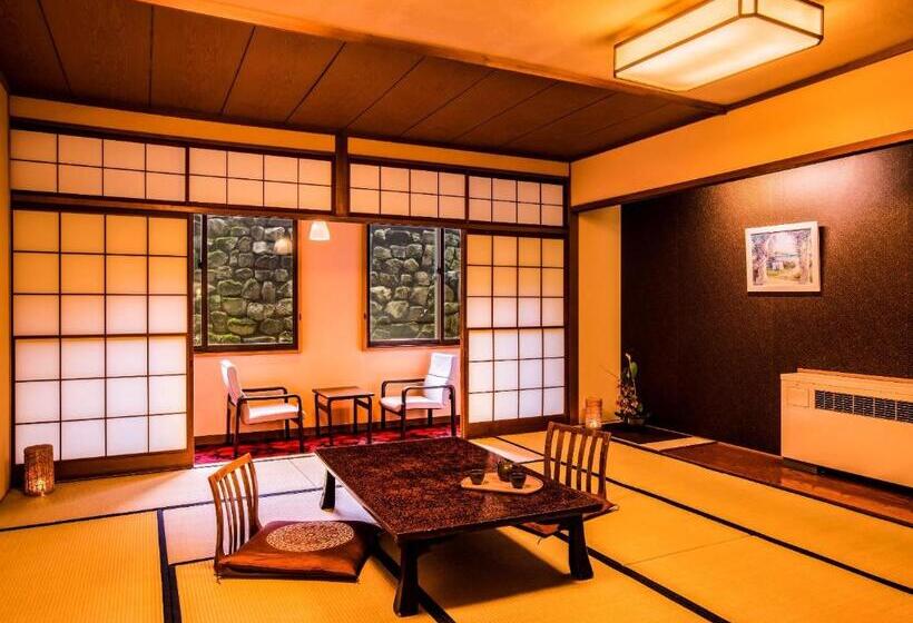 اتاق سوپریور, Ooedo Onsen Monogatari Gero Bekkan