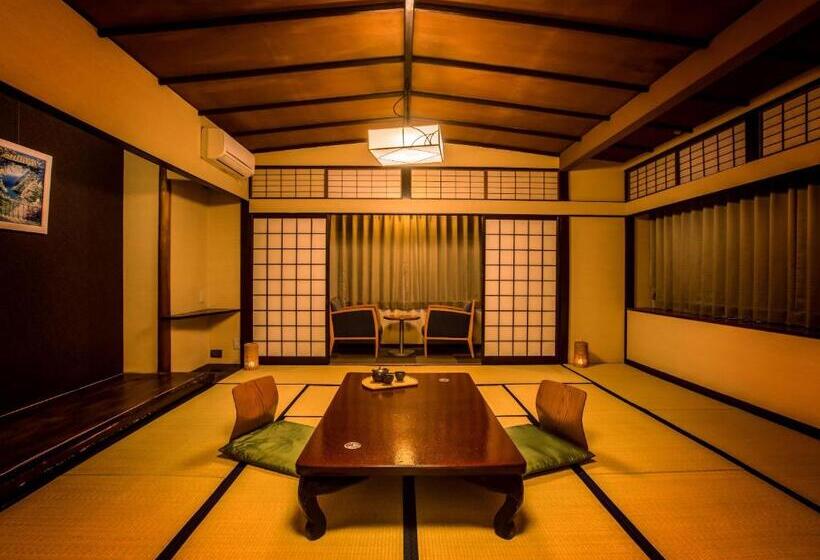 اتاق سوپریور, Ooedo Onsen Monogatari Gero Bekkan