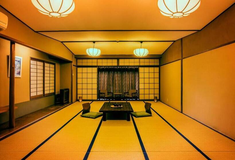 اتاق سوپریور, Ooedo Onsen Monogatari Gero Bekkan