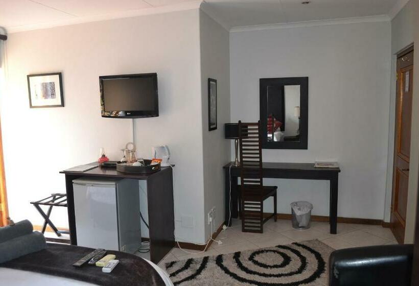 اتاق لوکس با بالکن, Edelweiss Corporate Guesthouse