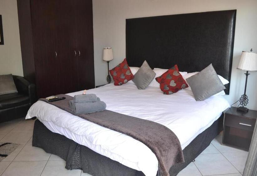 اتاق لوکس با بالکن, Edelweiss Corporate Guesthouse