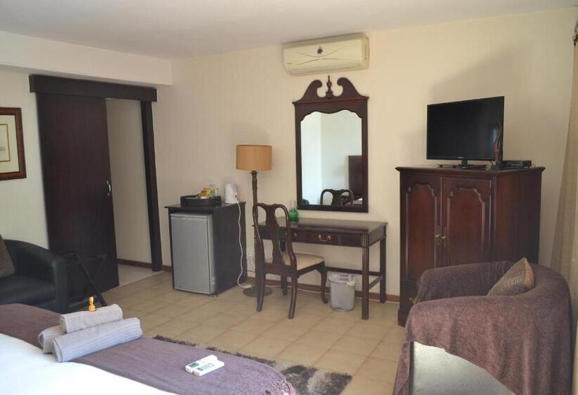 اتاق لوکس, Edelweiss Corporate Guesthouse
