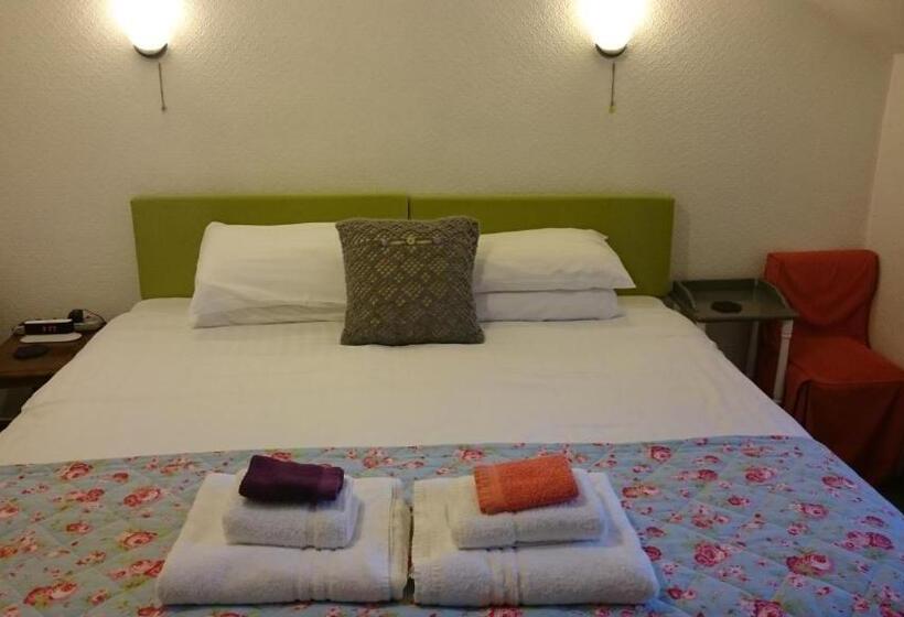 اتاق استاندارد با چشم‌انداز رودخانه, Lyndhurst Guest House