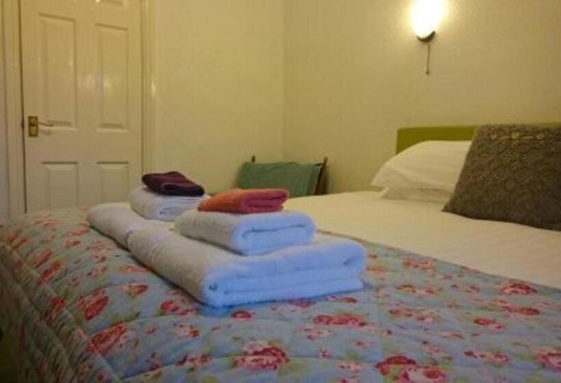 اتاق استاندارد با چشم‌انداز رودخانه, Lyndhurst Guest House