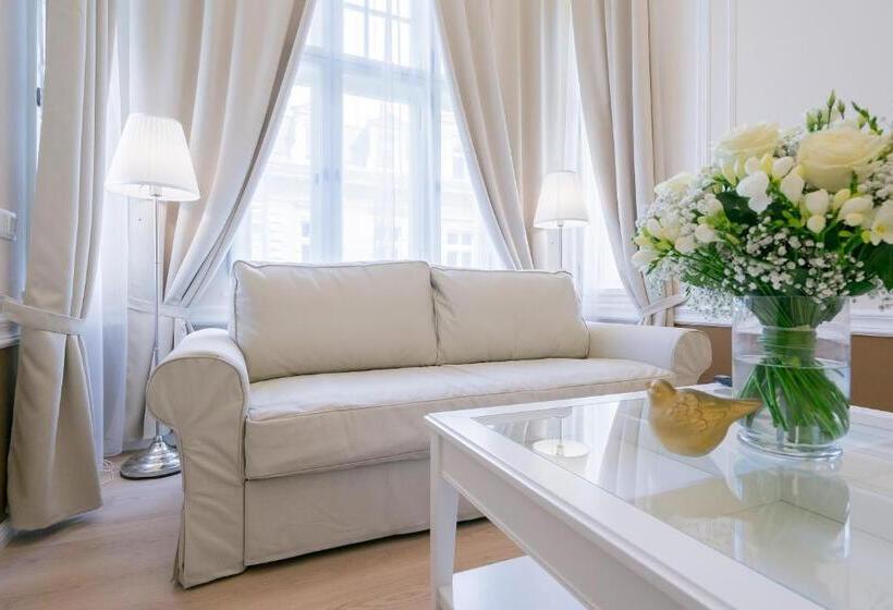 سوییت, Revelton Suites Karlovy Vary