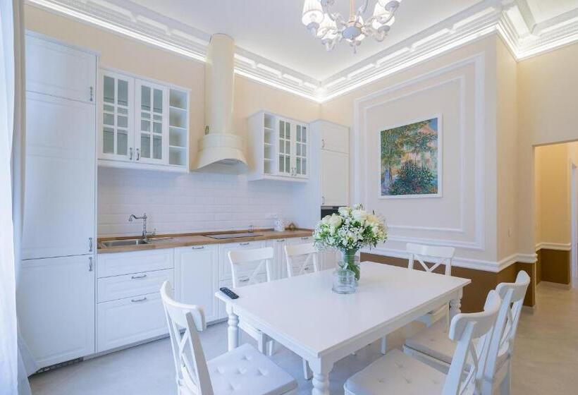 سوییت, Revelton Suites Karlovy Vary