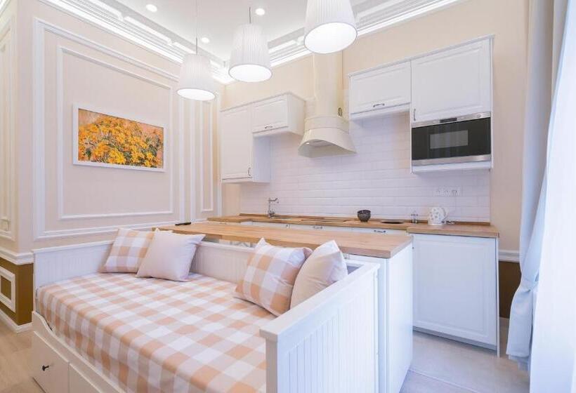 استودیوی استاندارد, Revelton Suites Karlovy Vary