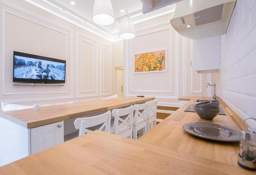 استودیوی استاندارد, Revelton Suites Karlovy Vary