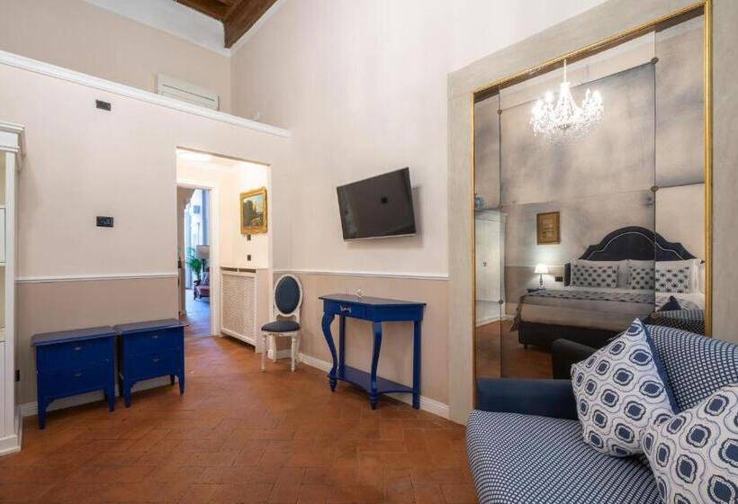 اتاق استاندارد سه نفره, Dimora Del Cardinale   Residenza D Epoca