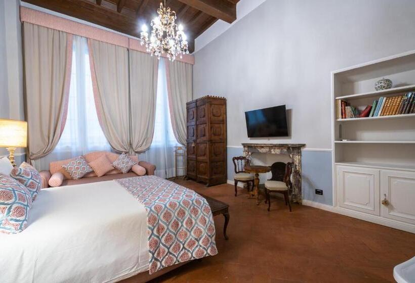 اتاق سوپریور سه تخته, Dimora Del Cardinale   Residenza D Epoca