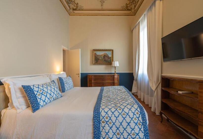 سوییت خانوادگی, Dimora Del Cardinale   Residenza D Epoca