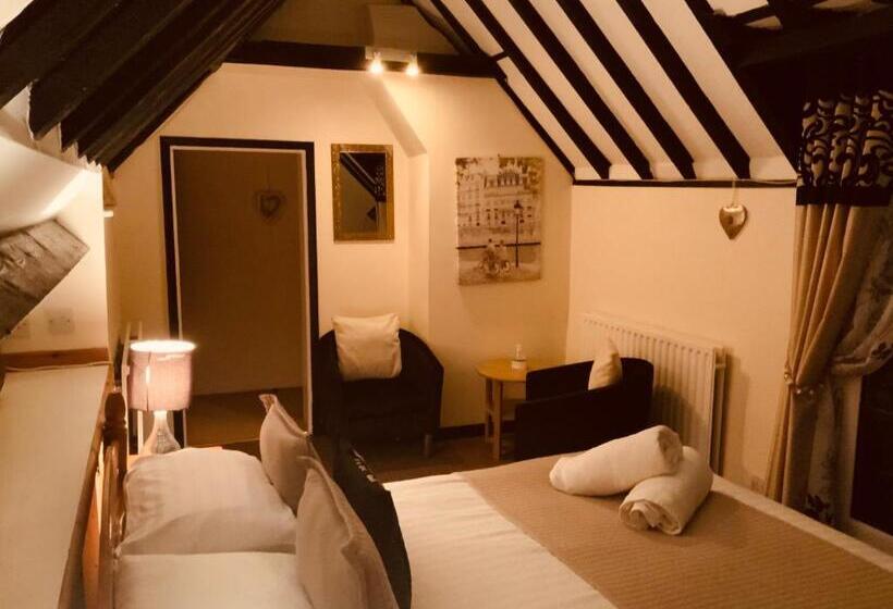 اتاق استاندارد, The Bridge Guest House