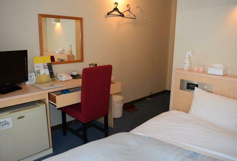 اتاق استاندارد یک نفره, Amami Port Tower