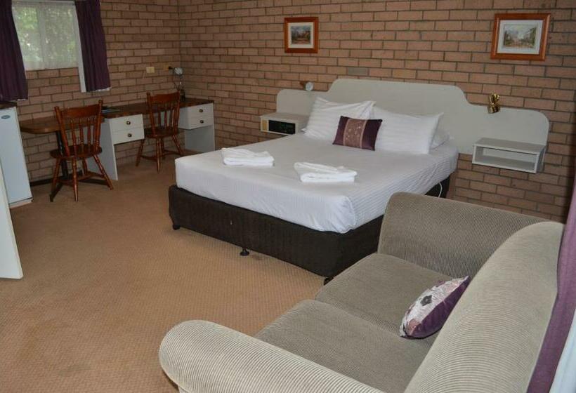 اتاق استاندارد با تخت بزرگ, Deer Park Motor Inn Armidale