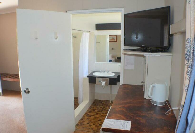 اتاق استاندارد با تخت بزرگ, Deer Park Motor Inn Armidale
