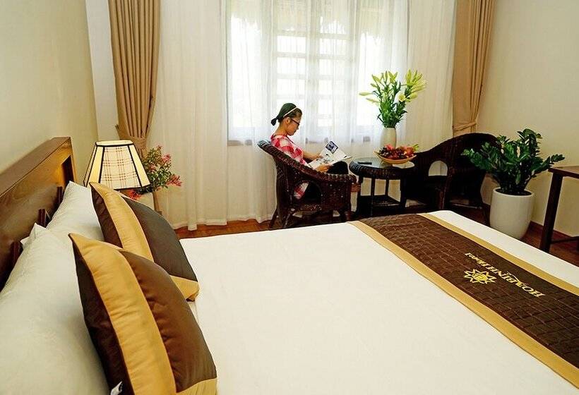 اتاق لوکس, Hoa Binh